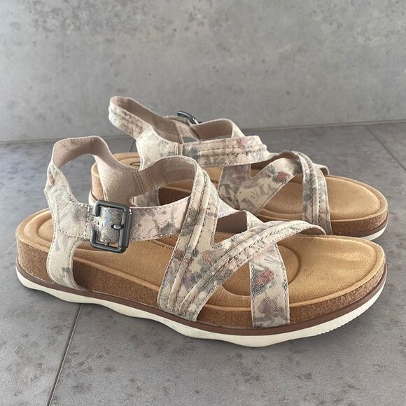 CLARKS Brynn Ave Sandal multi colored straps padded cork footbed 1” heel size 10 - Picture 1 of 14